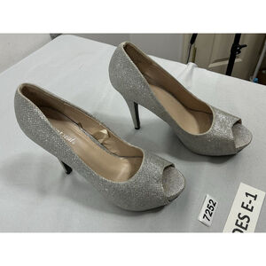 Womans Wet Seal Slip On Platform Stiletto Pumps 9 Silver